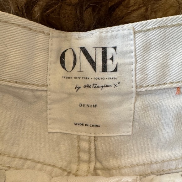 One Teaspoon Low Rise Bandits 22 0 - Picture 2 of 6